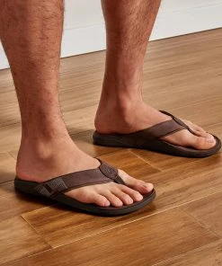 Olukai M's Tuahine Sandals - Dark Wood Footwear