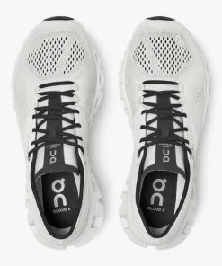 ON Running Footwear W's Cloud X - White/Black 9 ON Running Footwear W's Cloud X - White/Black